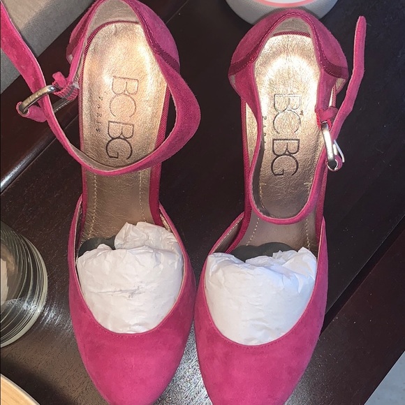 Suede 🎀 Heels - Picture 2 of 5